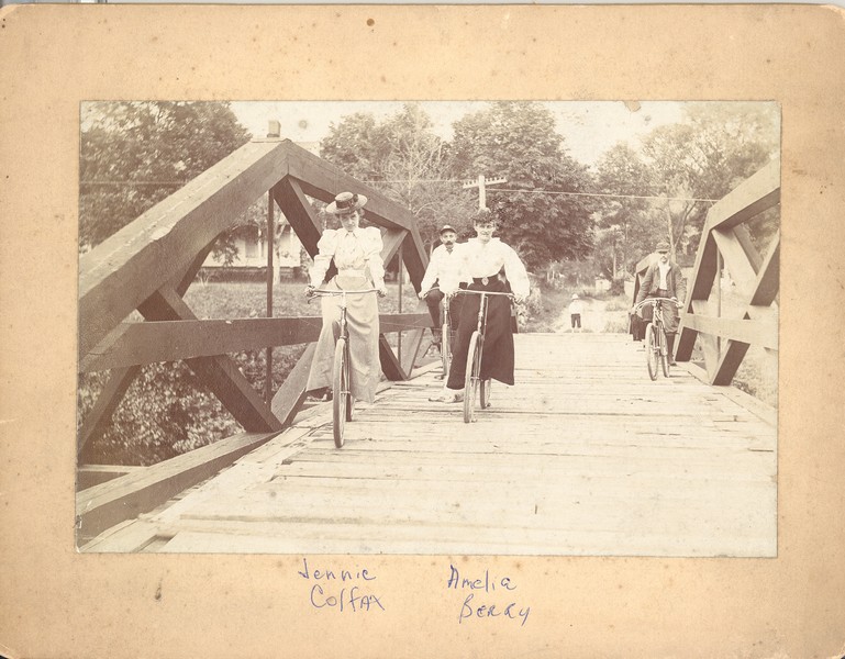 Colfax Bridge Jennie Colfaxamelia Berry On Bikes